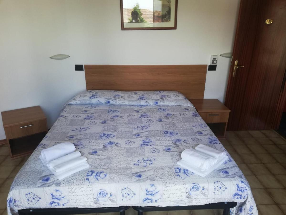Hotel Arno تْشيانشانو  تيرمي المظهر الخارجي الصورة