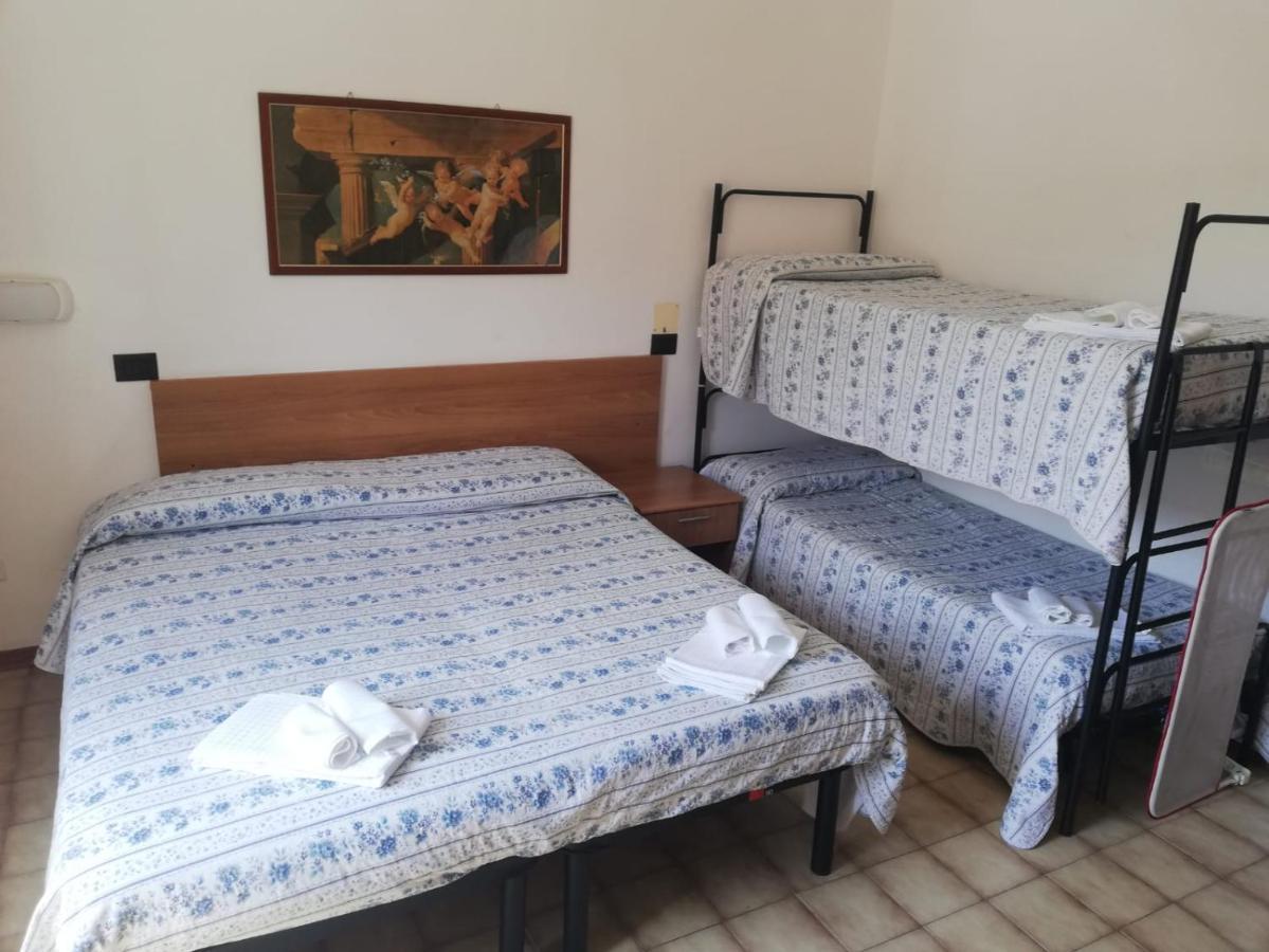 Hotel Arno تْشيانشانو  تيرمي المظهر الخارجي الصورة
